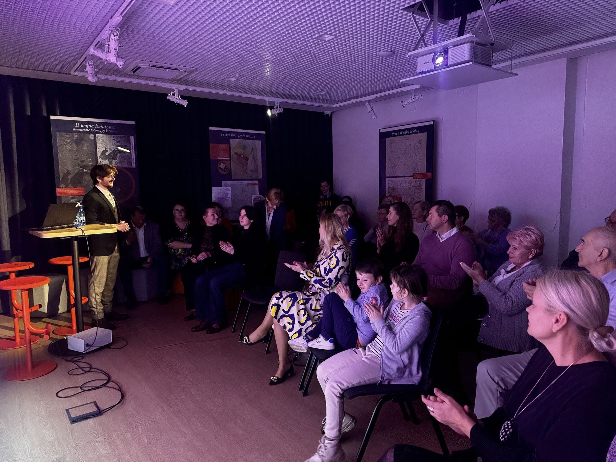 „Katarzyna Kobro – Uniwersum” – Koluszki w dialogu ze sztuką awangardy